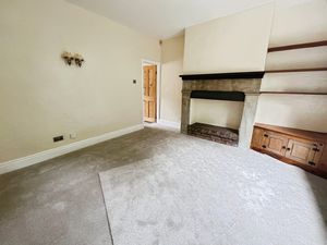 Lounge- click for photo gallery